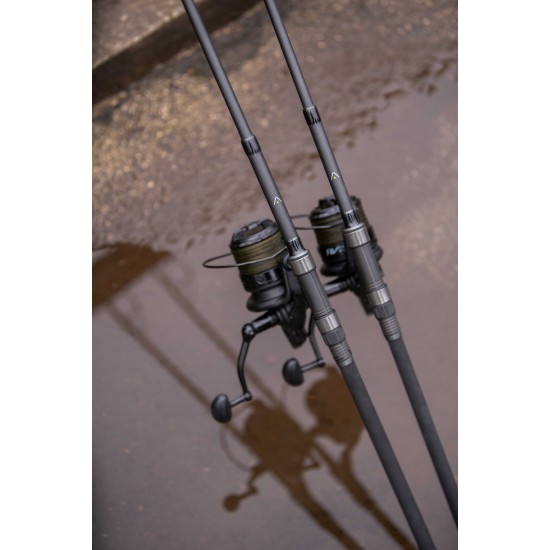 Caña Avid Carp React de 10 pies y 3,00 libras